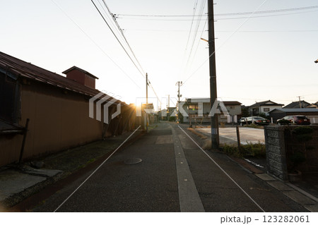 歴史的な古道「塩の道」とその周辺 歴史的な古道「塩の道」とその周辺 123282061