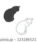白と黒の猫 ワンポイント 123286521