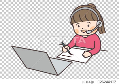 パソコンでオンライン授業を受ける女の子 123288417