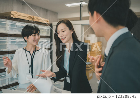 ネットショップ運営 123288545