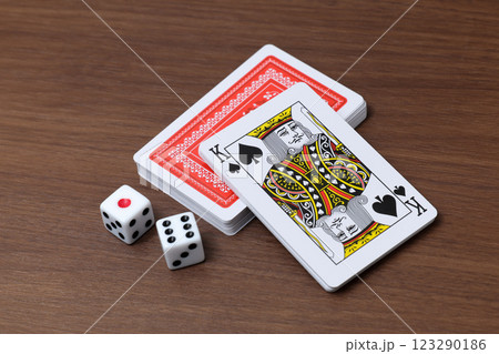 トランプ,玩具,サイコロ、ダイス、ゲーム,おもちゃ,勝負,遊び,カードゲーム,ポーカー トランプ,玩具,サイコロ、ダイス、ゲーム,おもちゃ,勝負,遊び,カードゲーム,ポーカー 123290186