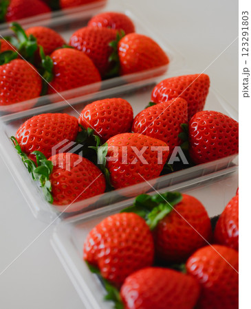 新鮮ないちご 123291803