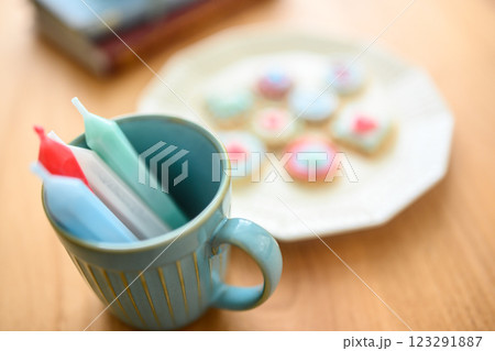 手作りのアイシングクッキー 123291887