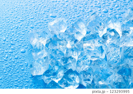 氷 イメージ　ガラス氷 123293995
