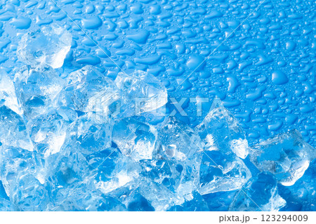 氷 イメージ ガラス氷 氷 イメージ ガラス氷 123294009