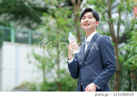 男性 ビジネス 男性 ビジネス 123298019