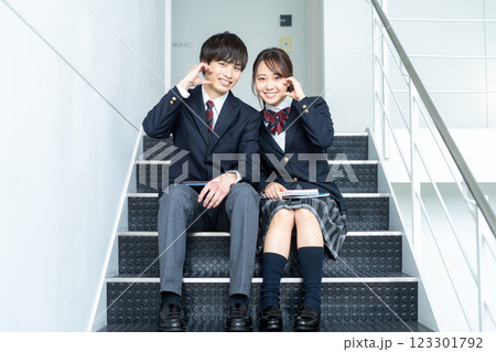 高校生のポートレート 123301792