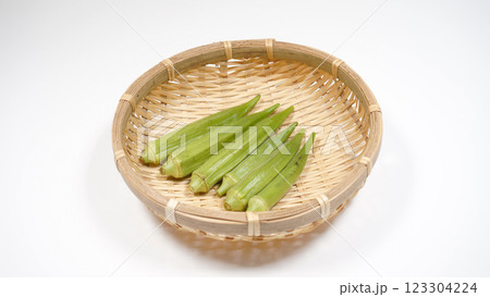 オクラ 123304224