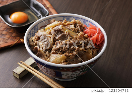 牛丼 123304751