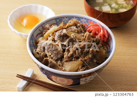 牛丼 123304763
