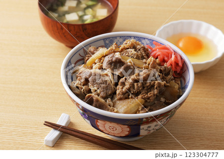 牛丼 123304777