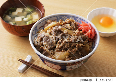牛丼 123304781