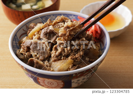 牛丼 牛丼 123304785