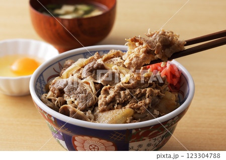 牛丼 123304788