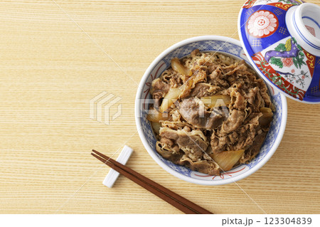 牛丼 牛丼 123304839