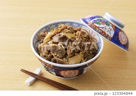 牛丼 123304844