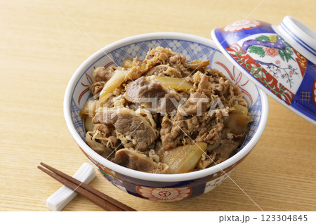 牛丼 123304845