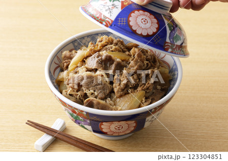 牛丼 123304851
