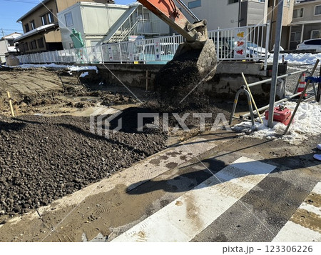 工事現場 123306226