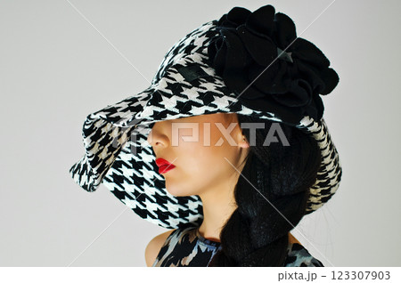 red lips and white black hat 123307903