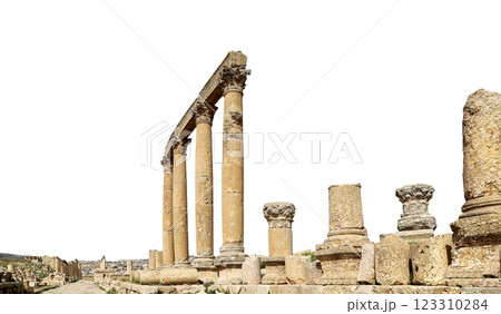 Roman Columns in the Jordanian city of Jerash (Gerasa of Antiquity), capital and largest city of Jerash Governorate, Jordan. Carved on white background  123310284