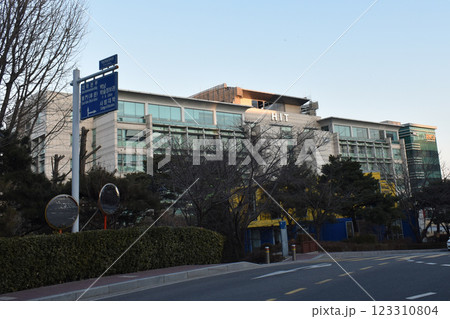 韓国　漢陽大学 123310804
