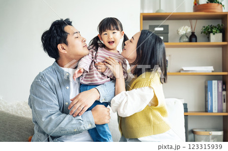 家族のポートレート 123315939