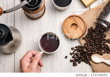 朝のコーヒータイム 123316020