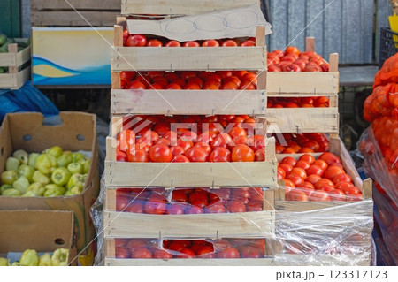 Tomato Wooden Crates Market 123317123