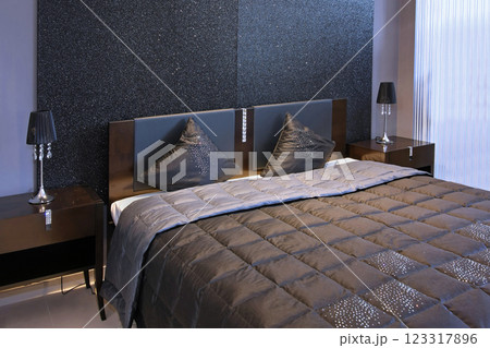 Detail sparkling bedroom 123317896