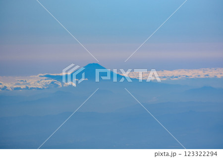 冬の雲と富士山 冬の雲と富士山 123322294