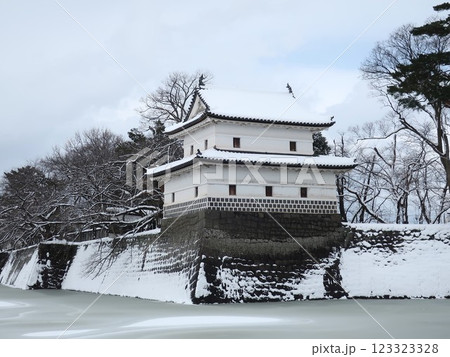 新潟県 新発田市 雪の新発田城 新潟県 新発田市 雪の新発田城 123323328