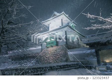 冬の金沢 雪夜の石川門 冬の金沢 雪夜の石川門 123323437