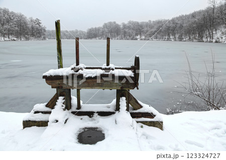 Sluice covered with snow during the winter 123324727