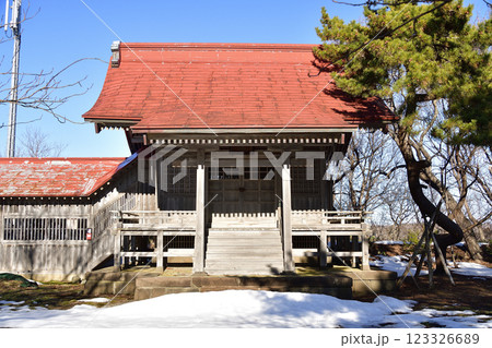 冬の北海道江差町で檜山護国神社境内の風景を撮影 冬の北海道江差町で檜山護国神社境内の風景を撮影 123326689