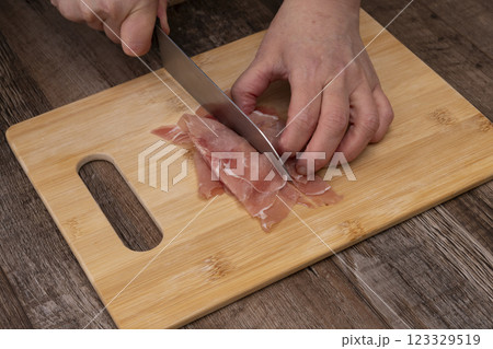 生ハムと大根のサラダ　マリネ 123329519