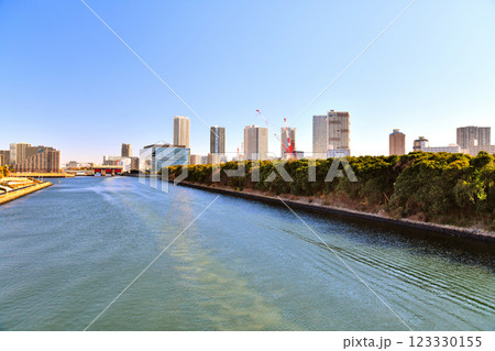 木遣り橋/東雲運河より東雲水門方面を望む(東京都江東区)【2025.1】 木遣り橋/東雲運河より東雲水門方面を望む(東京都江東区)【2025.1】 123330155