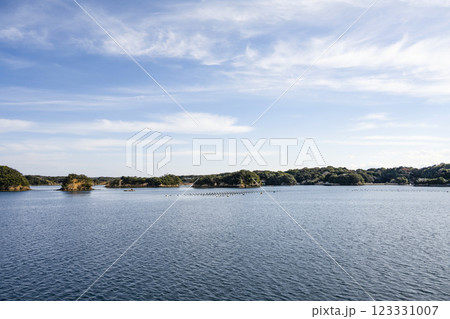 クルーズ船から望む英虞湾の風景 123331007