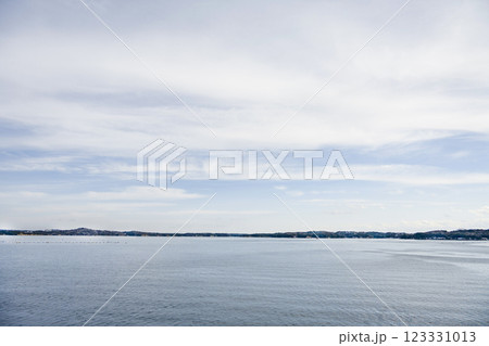 クルーズ船から望む英虞湾の風景 123331013