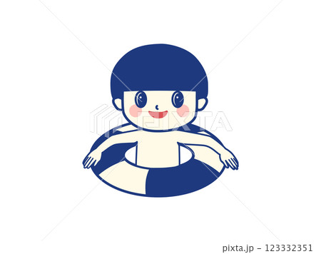浮き輪に入る子ども 123332351