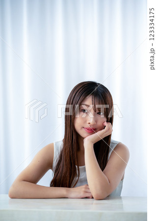 笑顔の女性ビューティイメージ 123334175