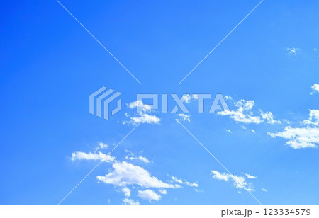 青空と雲イメージ 123334579