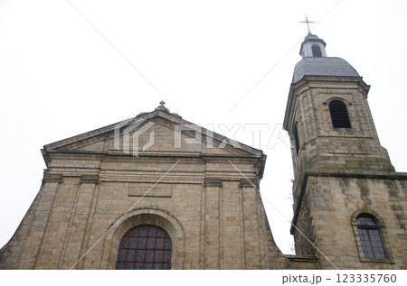 Basilica of Saint-Sauveur. 123335760