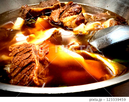 台湾料理!現地の味が美味しい〜〜牛肉麺 台湾料理!現地の味が美味しい〜〜牛肉麺 123339459