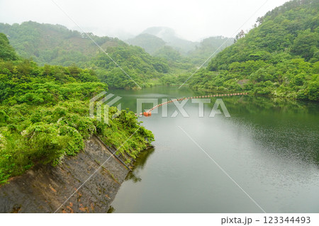 梨水湖(東郷ダム・重力式コンクリートダム) 梨水湖(東郷ダム・重力式コンクリートダム) 123344493
