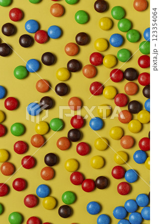 Multicolored dragee Multicolored dragee 123354064