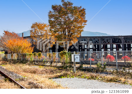 旧豊後森機関庫と紅葉 旧豊後森機関庫と紅葉 123361099