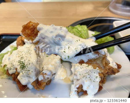 チキン南蛮定食　タルタルソースかけ 123361440