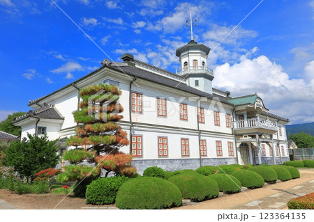 【長野県】晴天の旧開智学校（旧開智小学校） 123364135