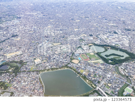 伊丹市〜尼崎市・空撮／兵庫県伊丹市・尼崎市 123364573